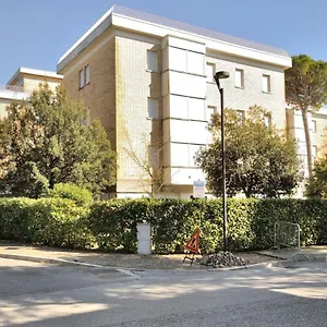  Apartment Pineda Italien