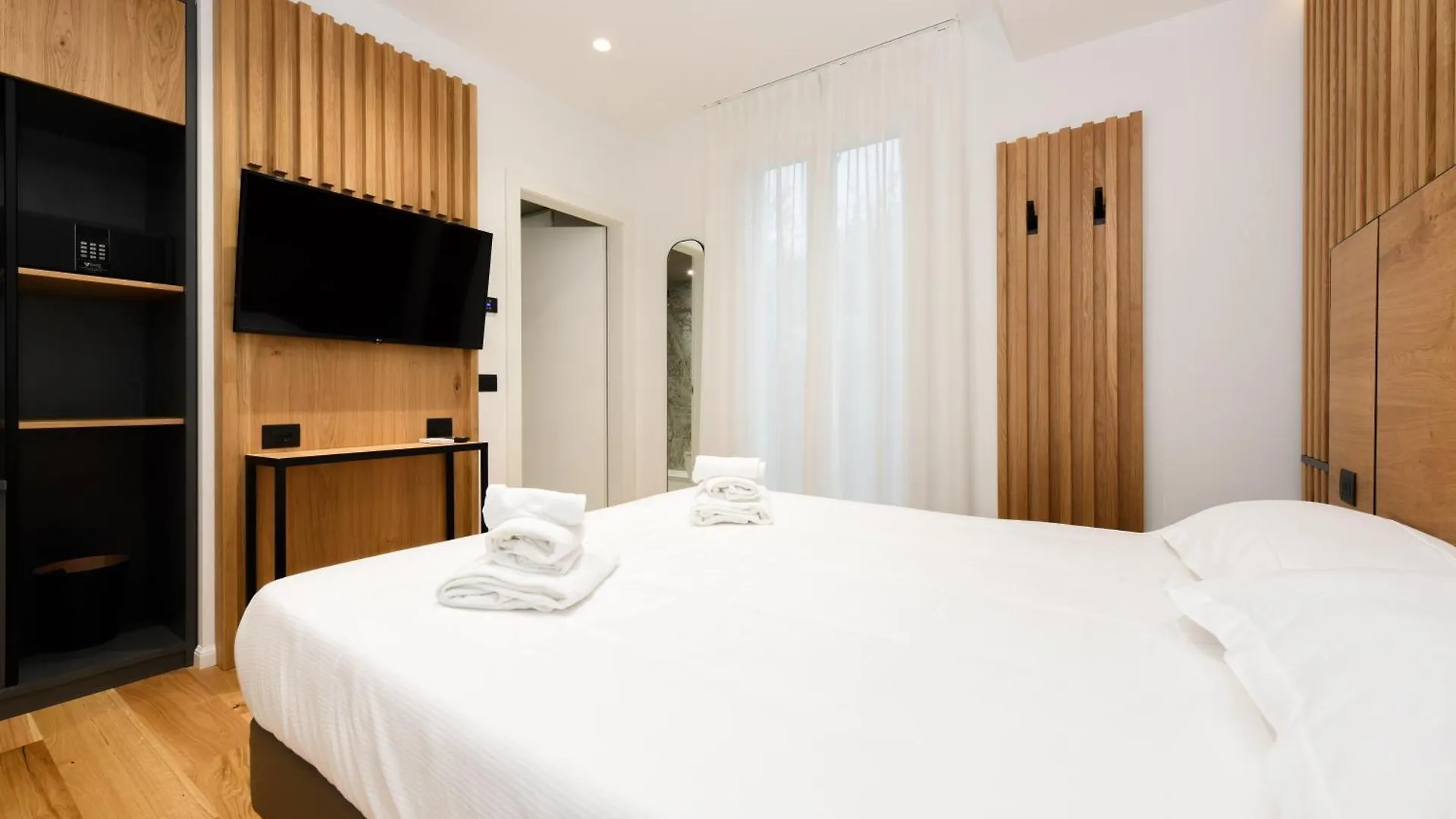 Hotel Arya By Mauro Sirmione 3*,