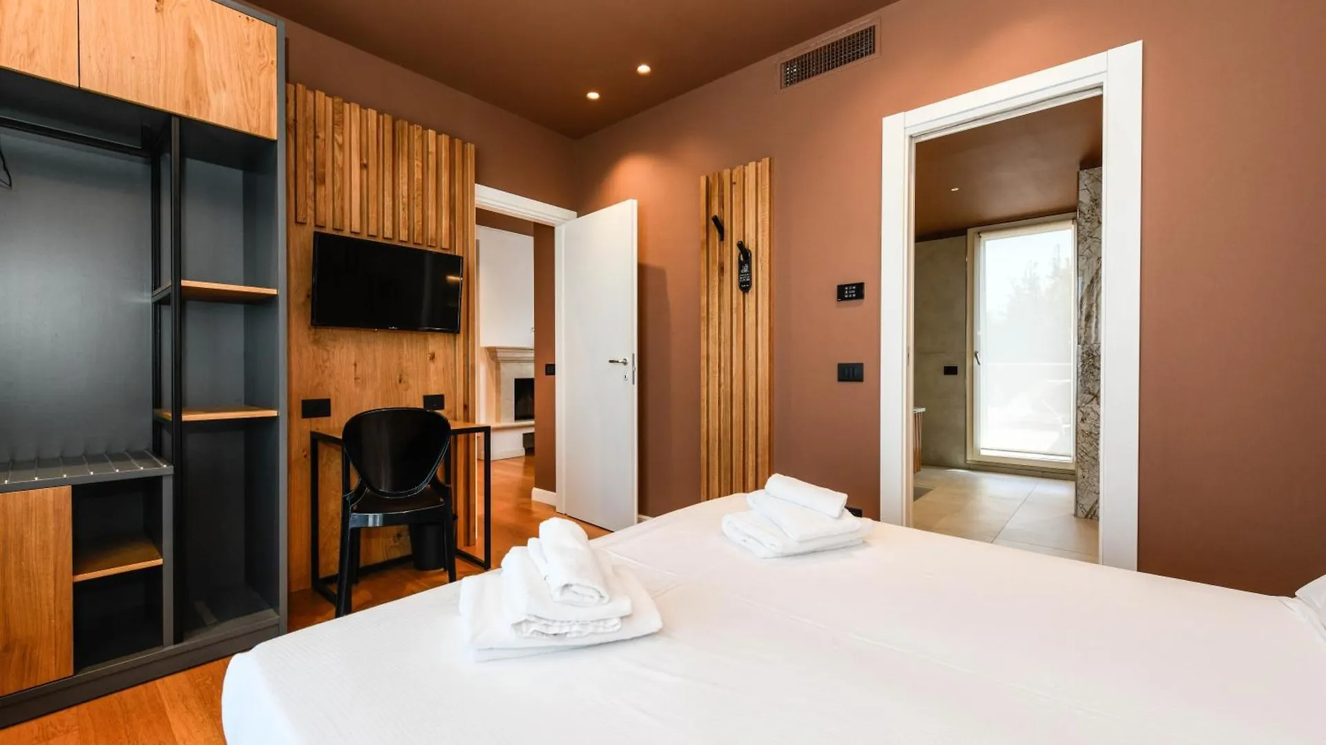 Hotel Arya By Mauro Sirmione Italien